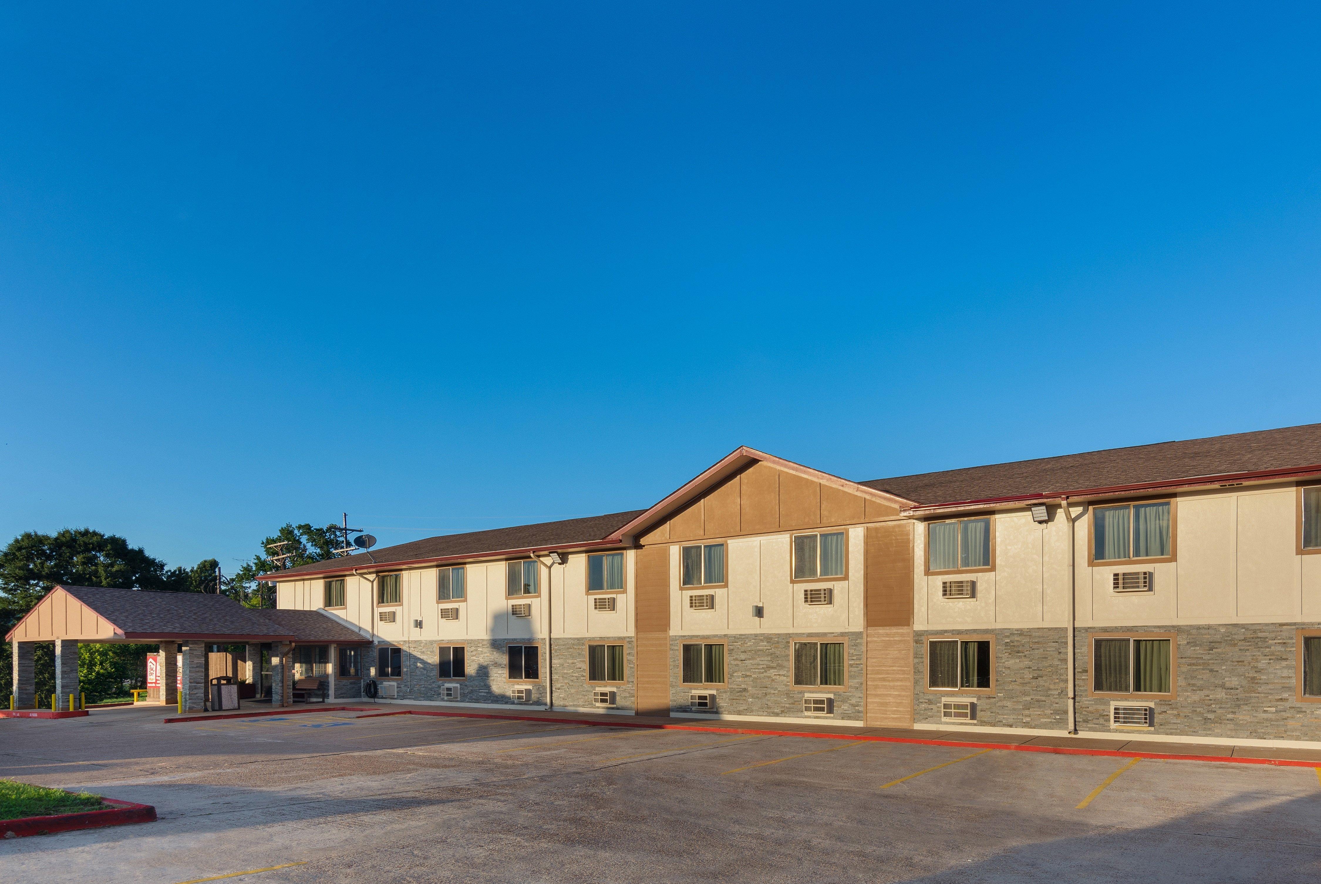 Red Roof Inn Plus+ Huntsville Exteriör bild