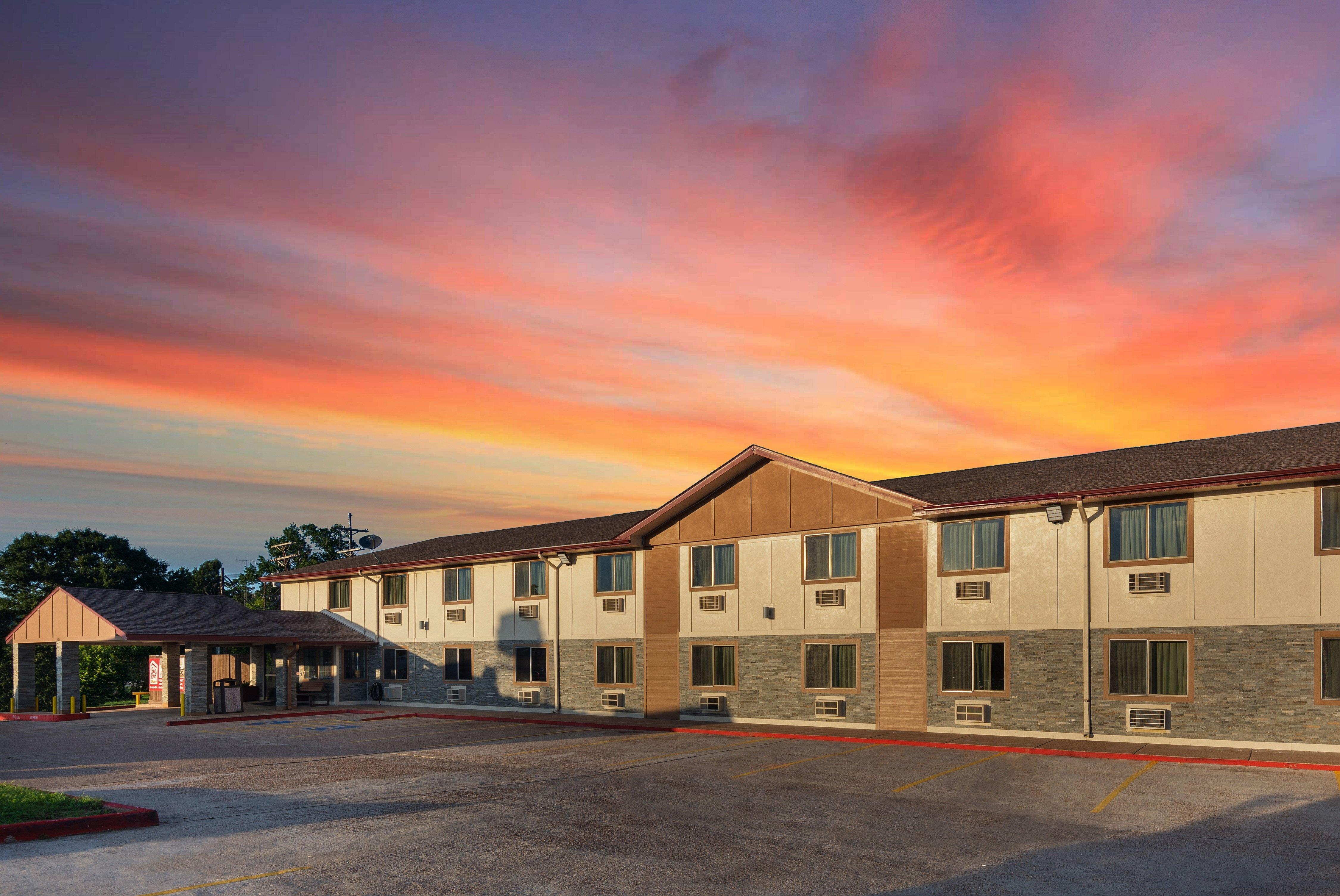 Red Roof Inn Plus+ Huntsville Exteriör bild